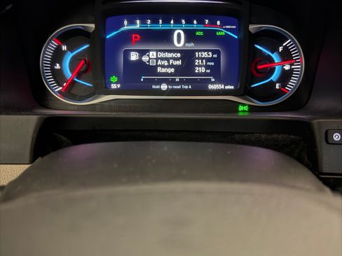 Used 2019 Honda Pilot Touring image 8