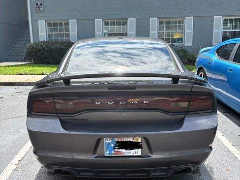 Used 2014 Dodge Charger SE w/ Connectivity Group RWD image 9