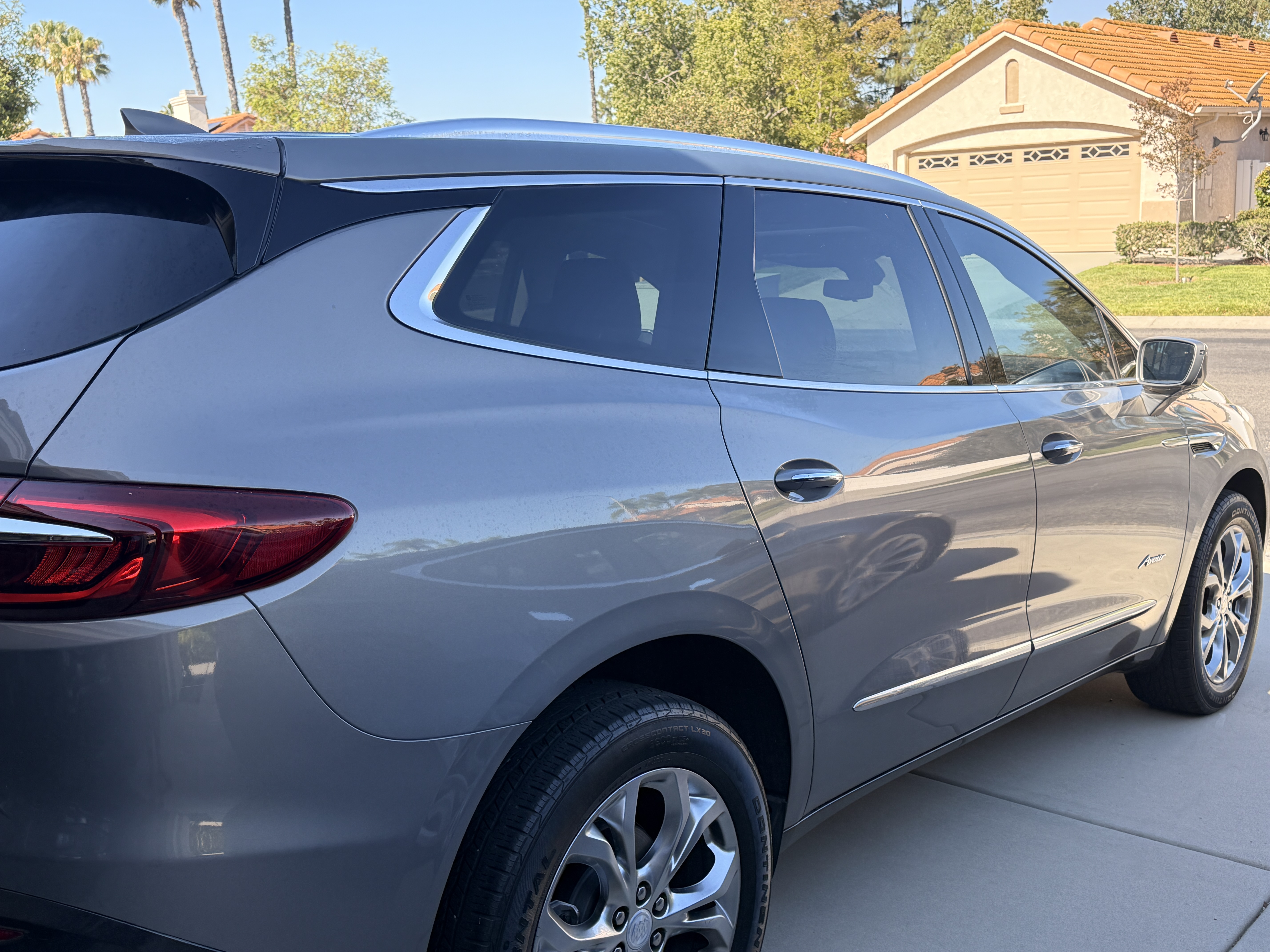 Used 2018 Buick Enclave Avenir w/ Avenir Technology Package FWD image 12
