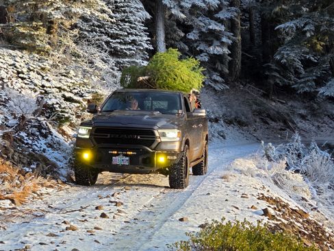 Used 2020 RAM 1500 Laramie w/ Sport Appearance Package image 15