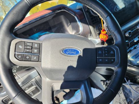 Used 2021 Ford F150 Lariat w/ Equipment Group 502A High image 1