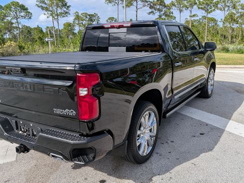 Used 2025 Chevrolet Silverado 1500 High Country image 5