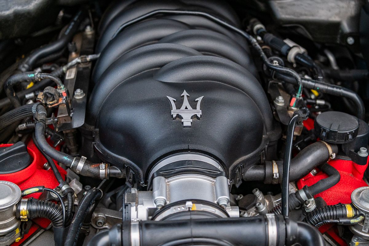 Used 2014 Maserati GranTurismo Sport RWD image 15