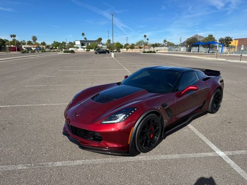 Used 2016 Chevrolet Corvette Z06 w/ 3LZ Preferred Equipment Group image 4