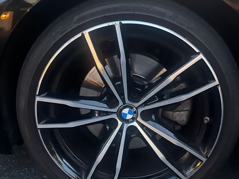 Used 2019 BMW 330i Sedan w/ M Sport Package RWD image 21