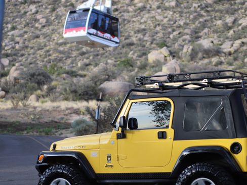 Used 2004 Jeep Wrangler Rubicon AWD/4WD image 8