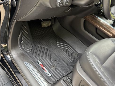 Used 2022 Chevrolet Silverado 1500 LT Trail Boss w/ LT Trail Boss Premium Package image 12