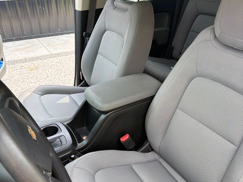 Used 2022 Chevrolet Colorado W/T w/ Custom Special Edition RWD image 11