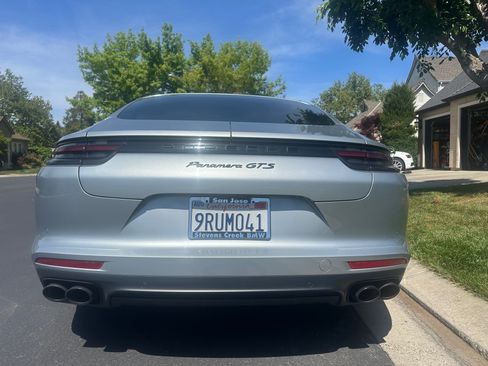 Used 2019 Porsche Panamera GTS image 8