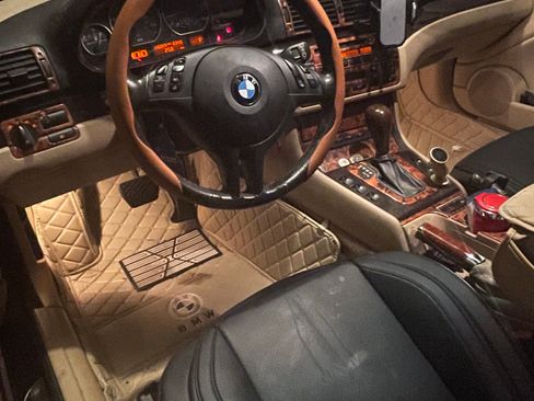 Used 2005 BMW 330Ci Convertible image 16