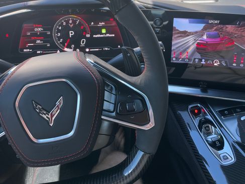 Used 2024 Chevrolet Corvette Z06 w/ Z07 Performance Package RWD image 18