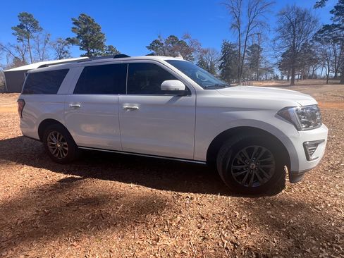 Used 2021 Ford Expedition Max Limited RWD image 6