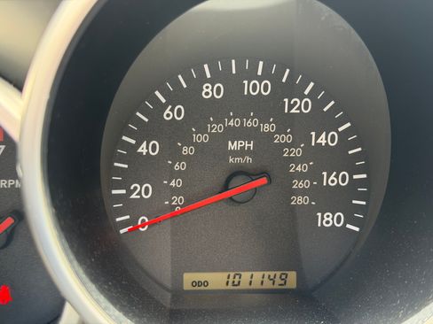 Used 2004 Lexus SC 430 Convertible RWD image 18