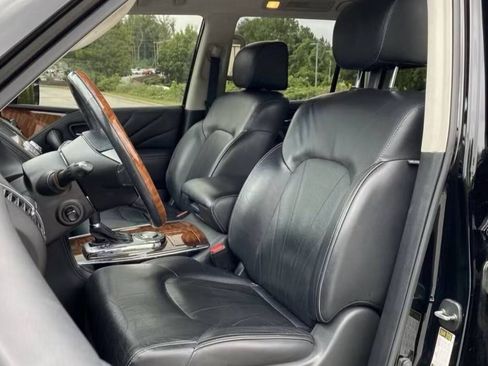 Used 2016 INFINITI QX80 4WD w/ Deluxe Technology Package image 6