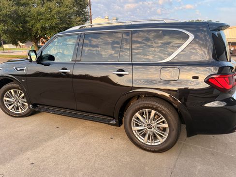 Used 2018 INFINITI QX80 2WD w/ Driver Assistance Package image 5