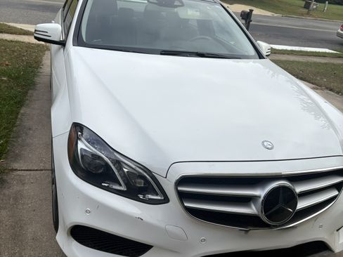 Used 2014 Mercedes-Benz E 350 4MATIC Sedan image 1