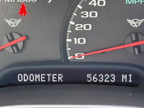 Used 2004 Chevrolet Corvette Convertible w/ Preferred Equipment Group image 13