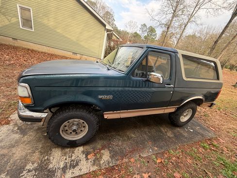 Used 1994 Ford Bronco image 2