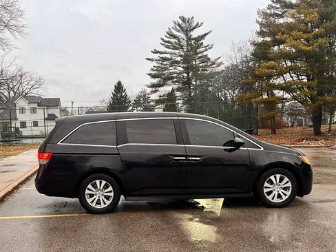 Used 2016 Honda Odyssey EX-L image 2