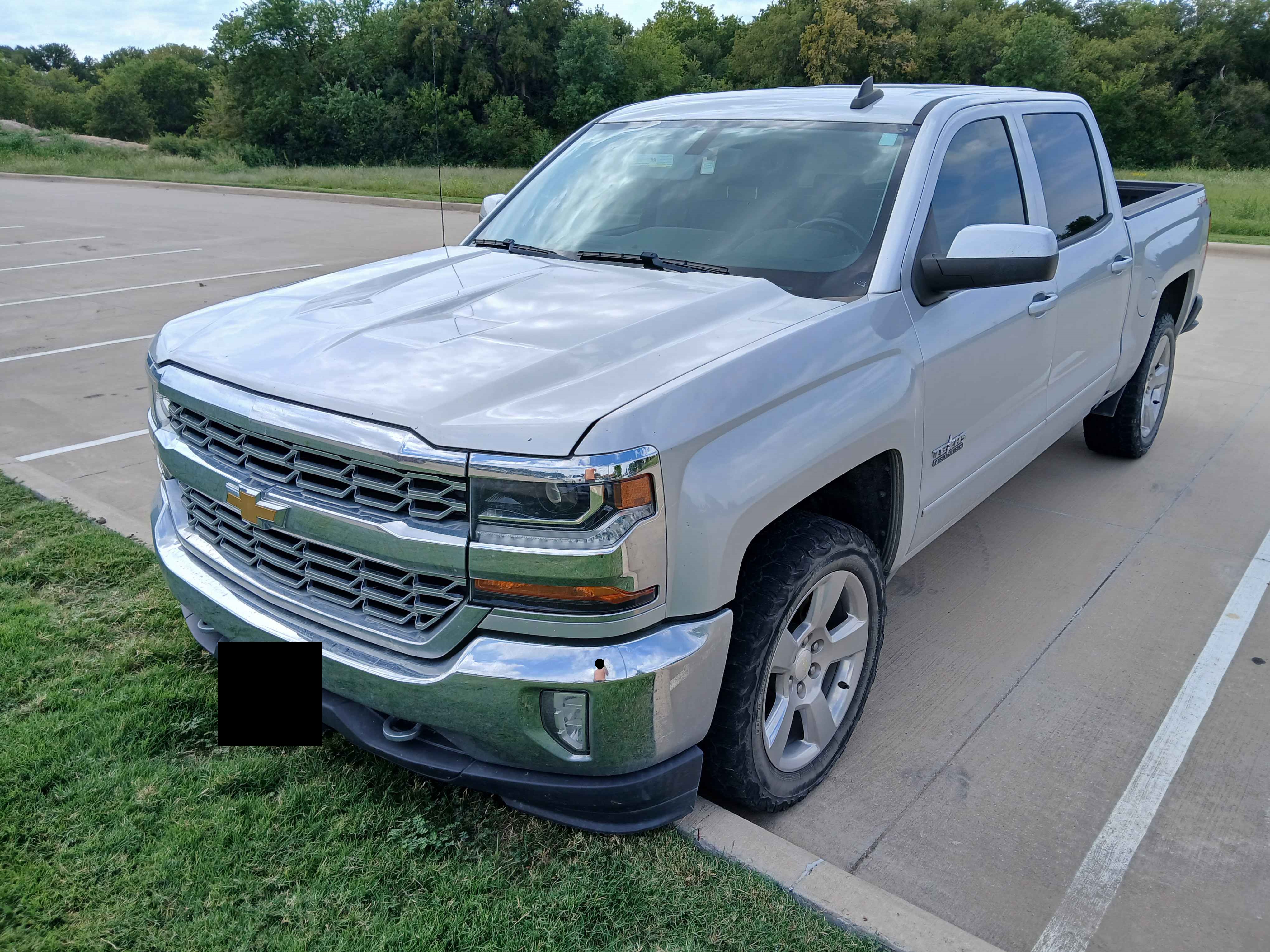 Used 2018 Chevrolet Silverado 1500 LT w/ Texas Edition AWD/4WD image 1