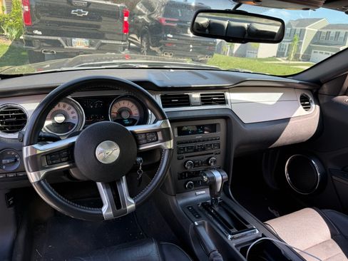 Used 2011 Ford Mustang Premium w/ 202A Rapid Spec Order Code image 6