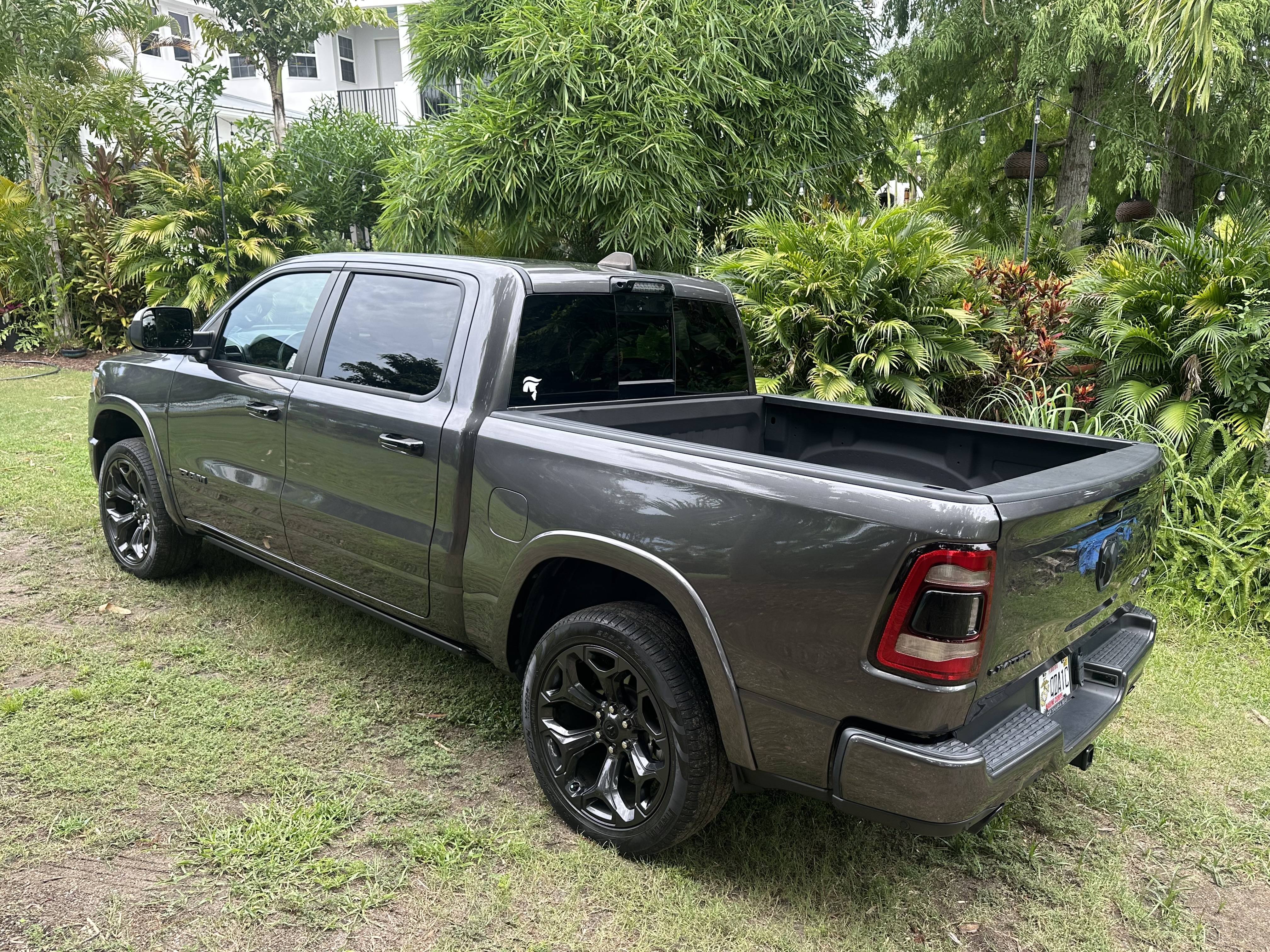 Used 2024 RAM 1500 Limited AWD/4WD image 10