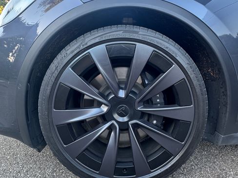 Used 2022 Tesla Model X AWD/4WD image 14