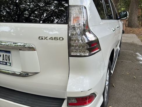 Used 2017 Lexus GX 460 Premium AWD/4WD image 4