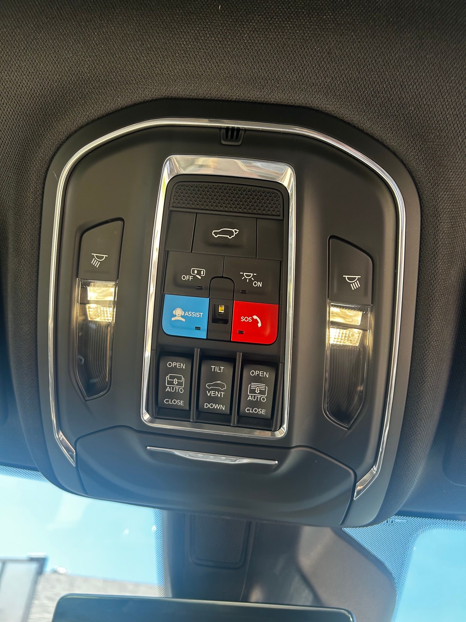 Used 2024 Jeep Grand Cherokee Limited w/ Luxury Tech Group II AWD/4WD image 24