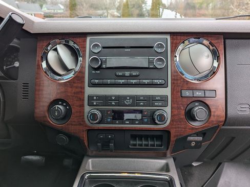 Used 2011 Ford F250 King Ranch w/ FX4 Off Road Pkg image 24