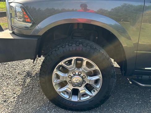 Used 2018 RAM 3500 Laramie Longhorn AWD/4WD image 10