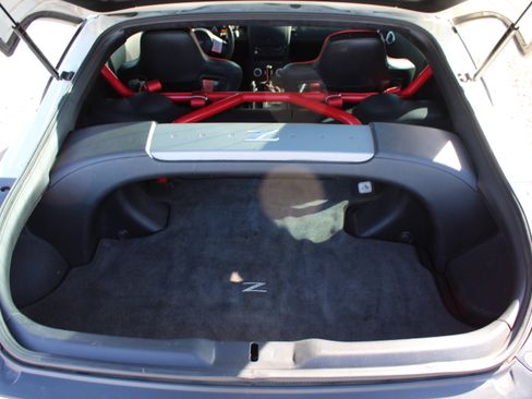 Used 2007 Nissan 350Z Coupe w/ Cargo Convenience Pkg image 9