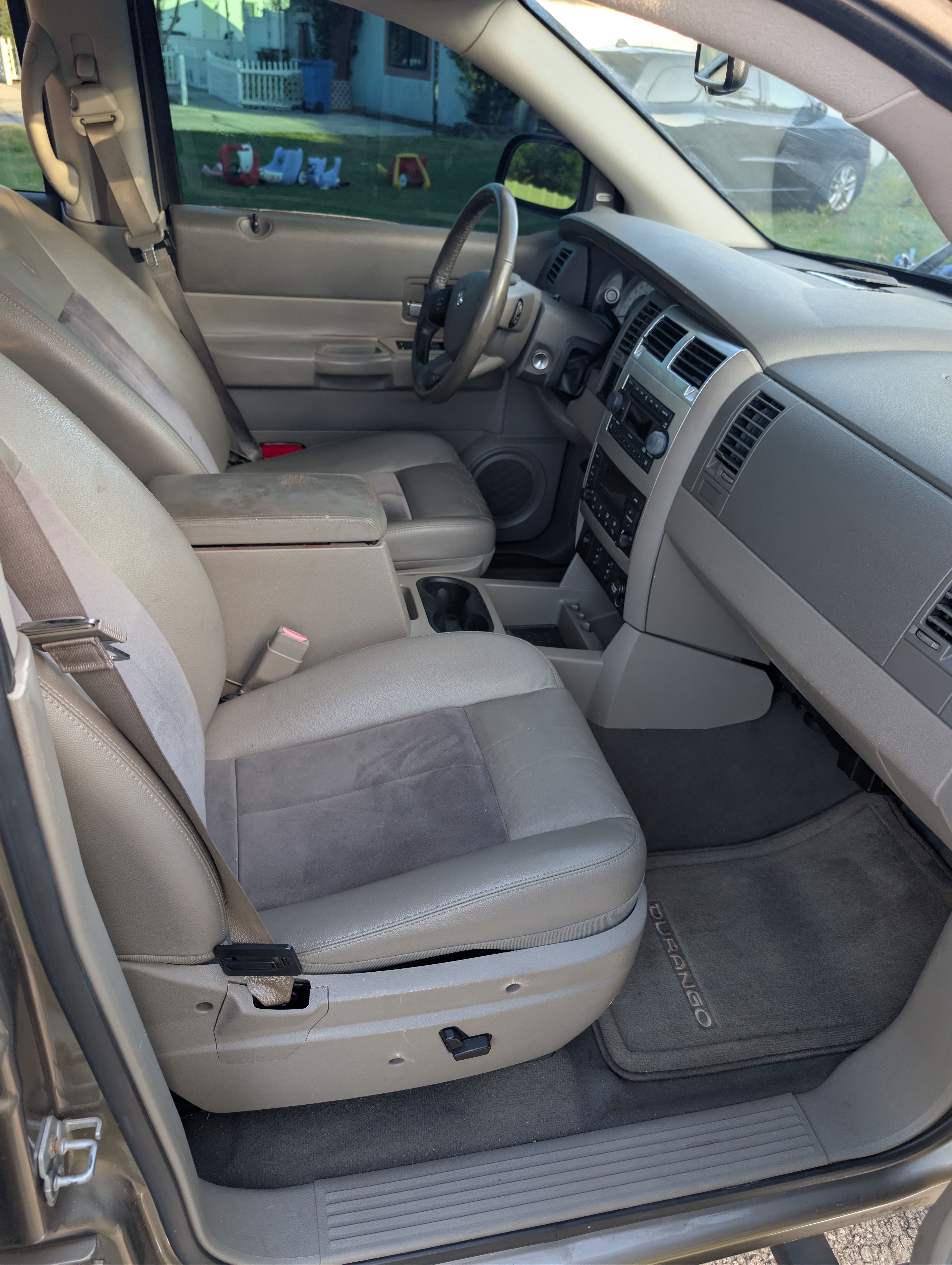 Used 2007 Dodge Durango Limited w/ Trailer Tow Group RWD image 6