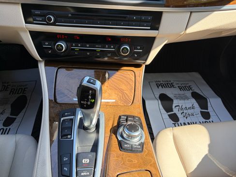 Used 2013 BMW 535i xDrive Sedan AWD/4WD image 28