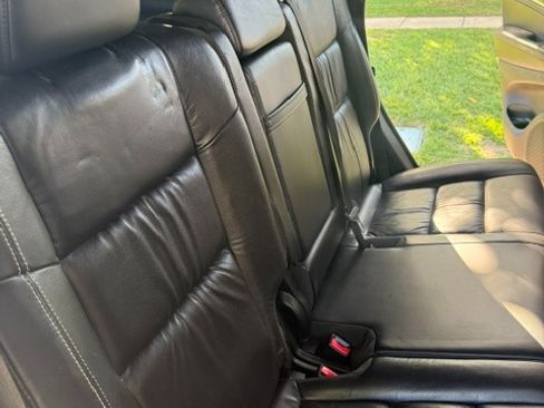 Used 2015 Jeep Grand Cherokee Limited RWD image 15