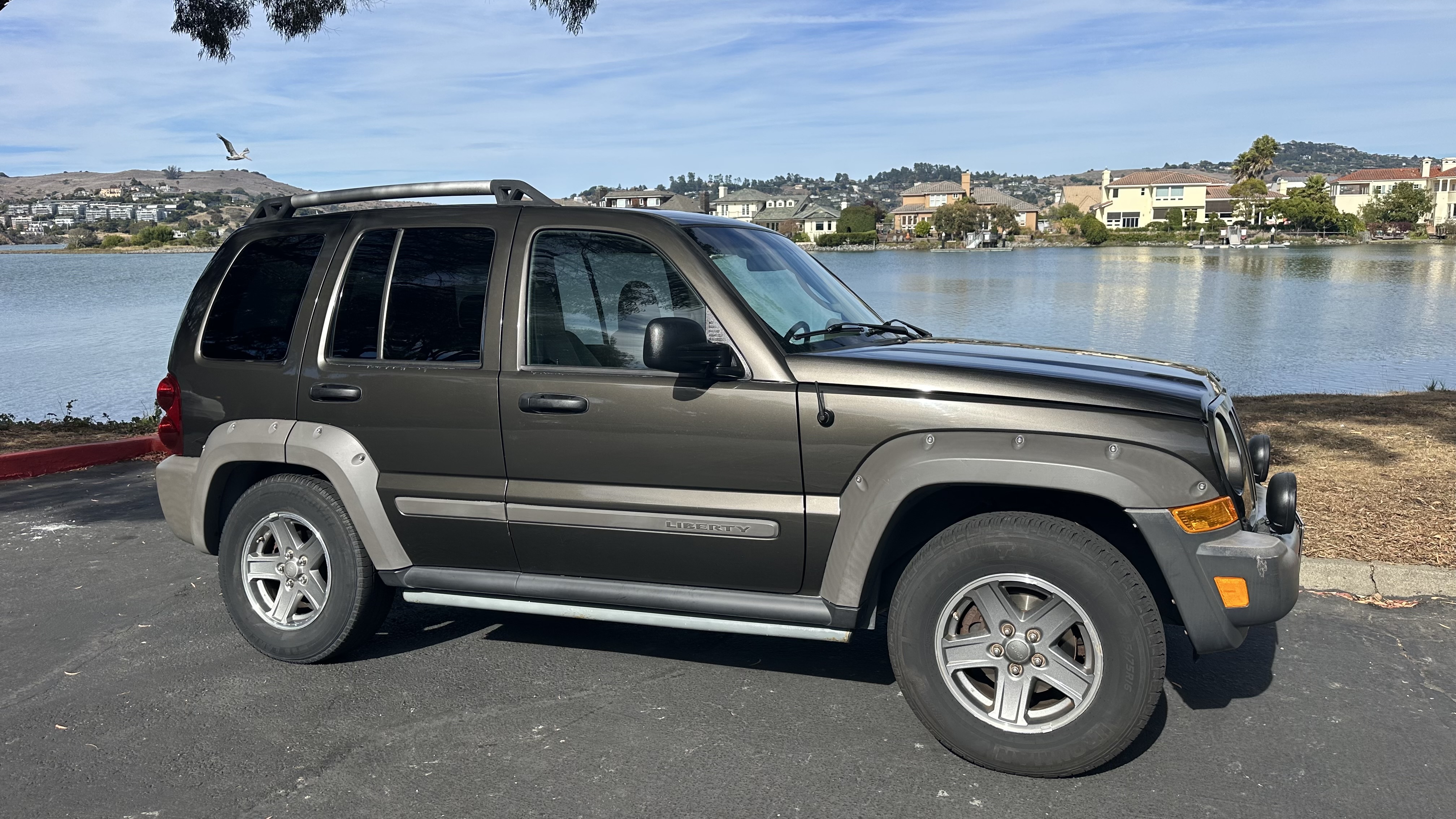 Used 2006 Jeep Liberty Renegade w/ Trailer Tow Group AWD/4WD image 1