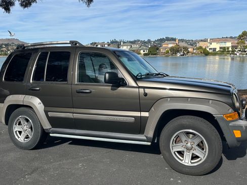 Used 2006 Jeep Liberty Renegade w/ Trailer Tow Group AWD/4WD image 1