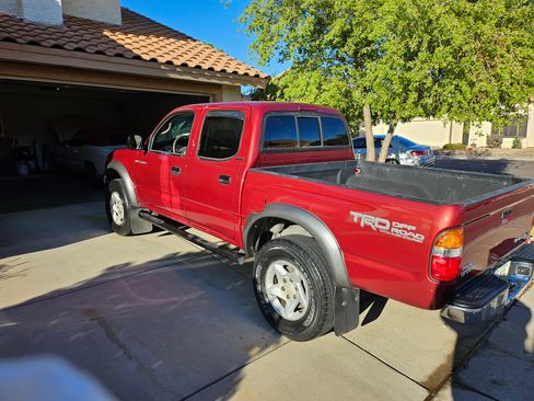 Used 2004 Toyota Tacoma PreRunner image 6