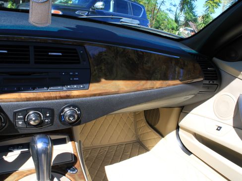 Used 2007 BMW Z4 3.0si image 17