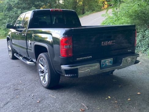 Used 2014 GMC Sierra 1500 SLE w/ SLE Value Package AWD/4WD image 5