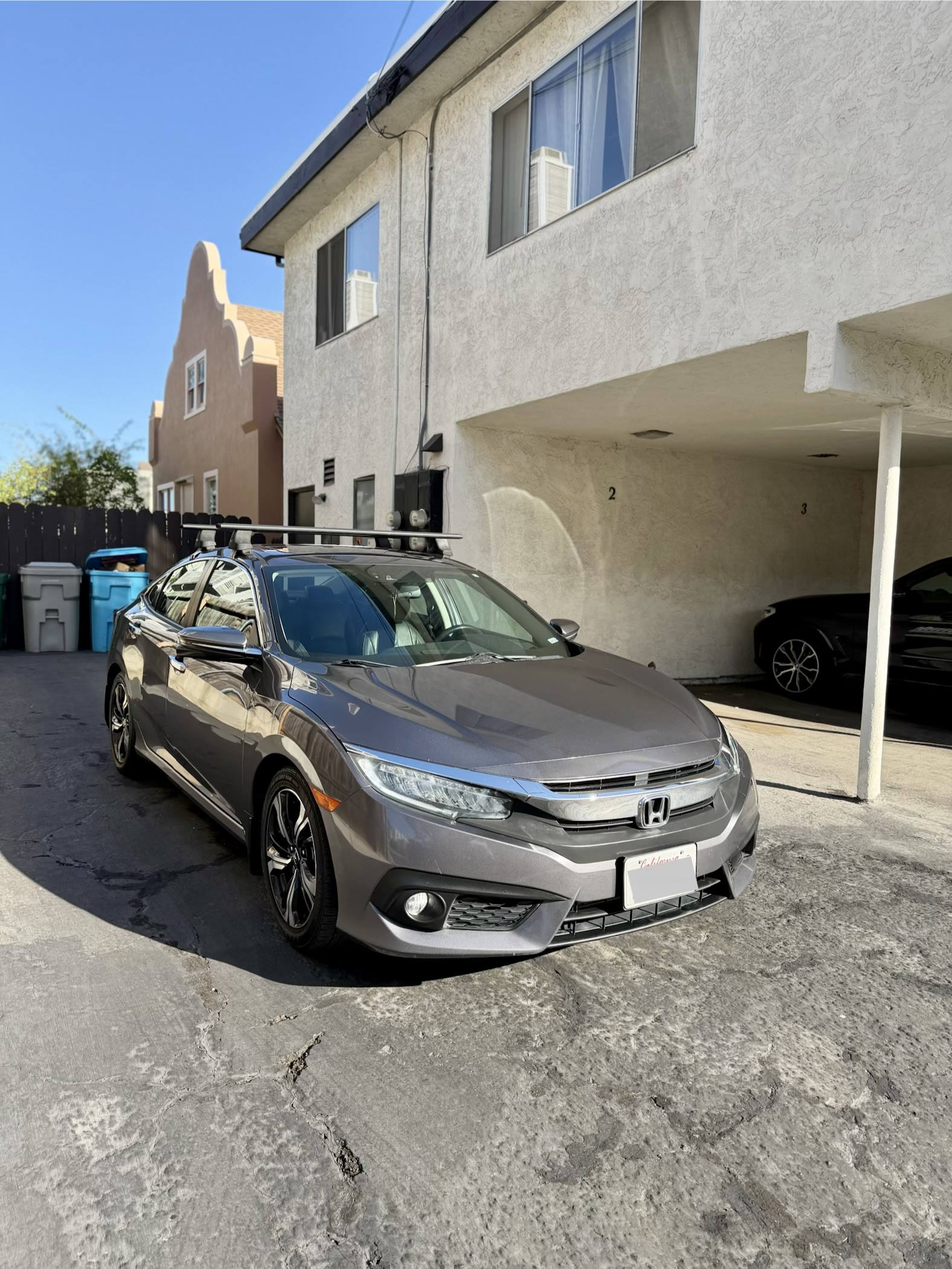 Used 2016 Honda Civic Touring image 1