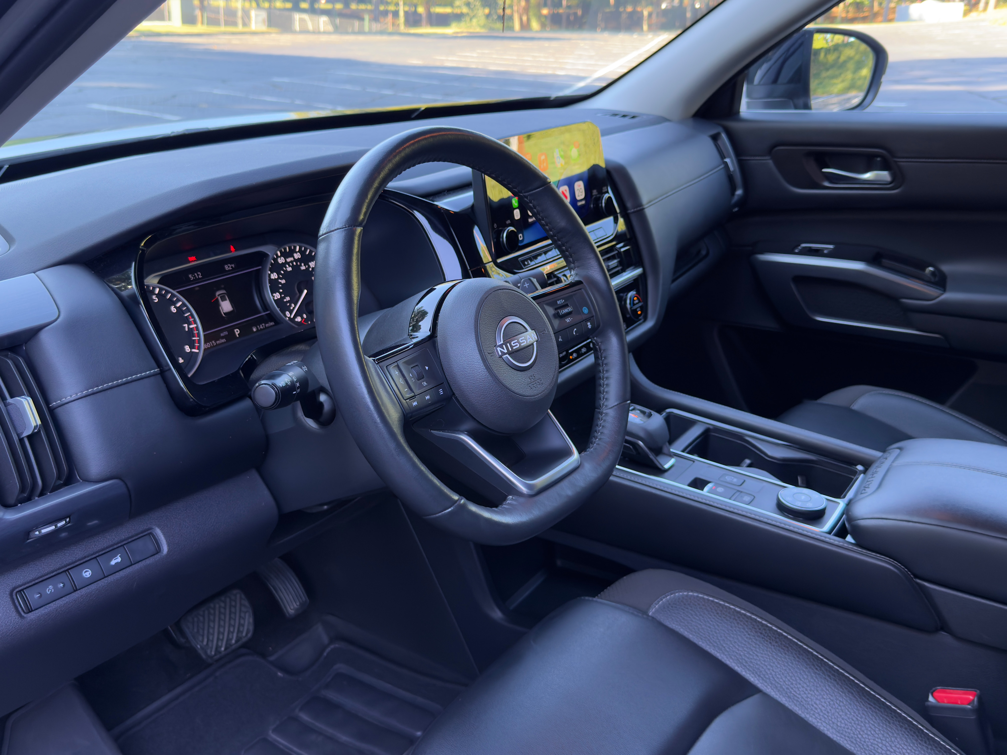 Used 2023 Nissan Pathfinder SL AWD/4WD image 10