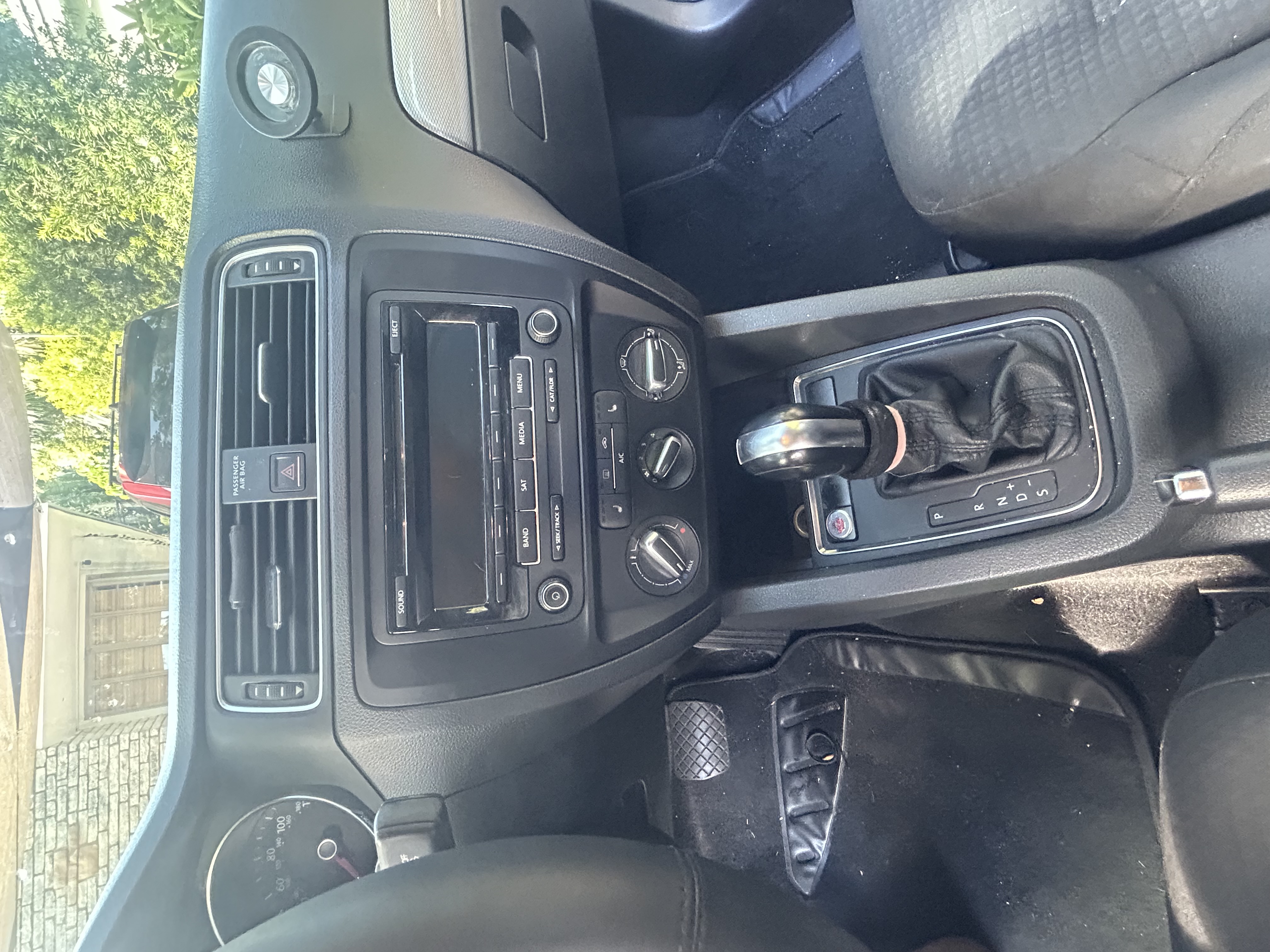 Used 2015 Volkswagen Jetta SE FWD image 11