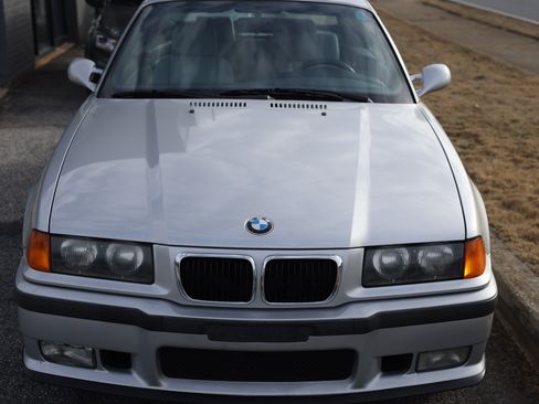 Used 1999 BMW M3 Convertible image 9