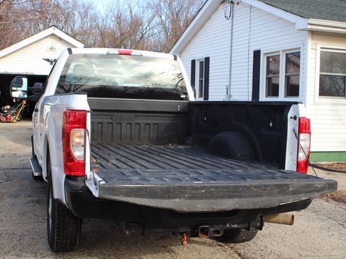 Used 2022 Ford F250 XL image 8