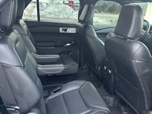 Used 2022 Ford Explorer ST w/ Equipment Group 401A image 16