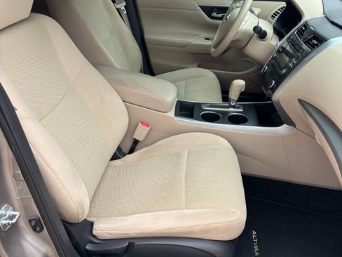 Used 2015 Nissan Altima 2.5 S w/ Power Driver Seat Package image 11
