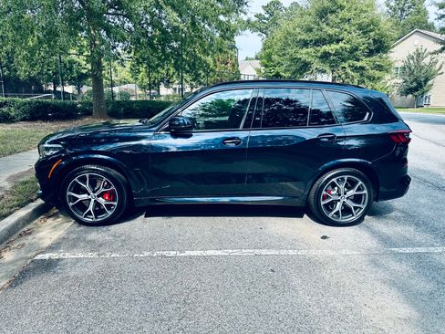 Used 2021 BMW X5 xDrive40i w/ M Sport Package AWD/4WD image 2