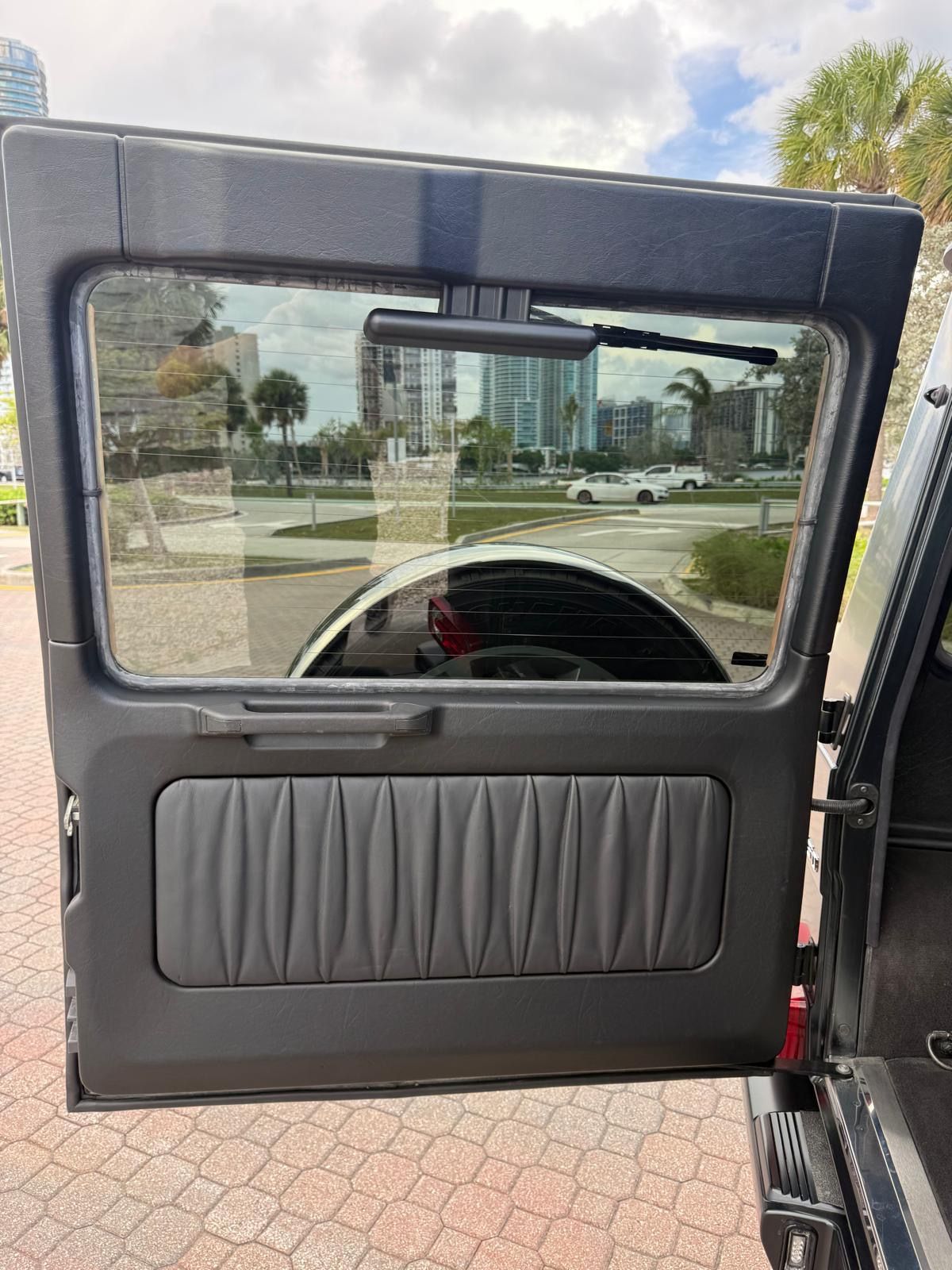 Used 2012 Mercedes-Benz G 550 image 8