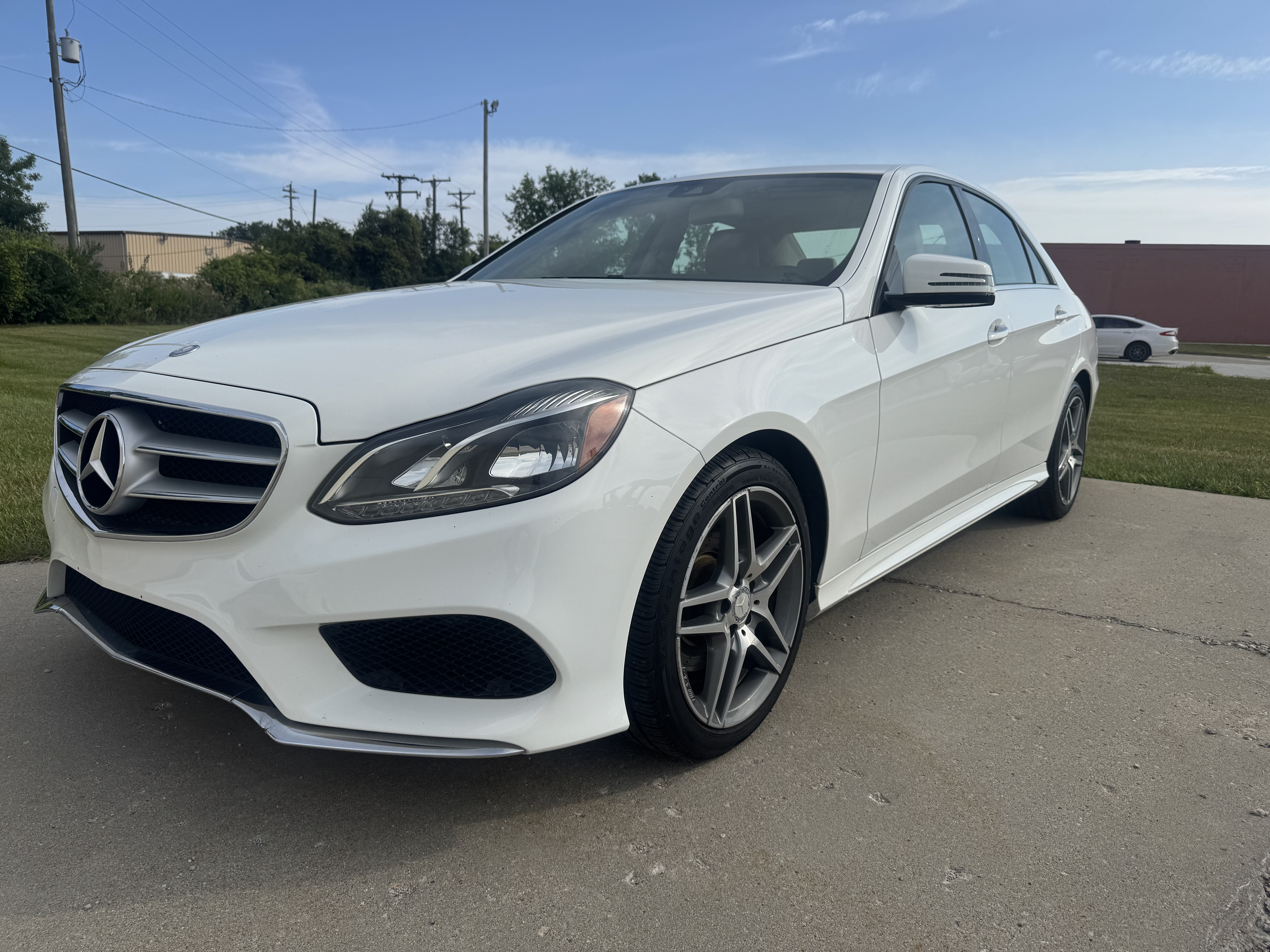 Used 2015 Mercedes-Benz E 350 4MATIC Sedan image 1